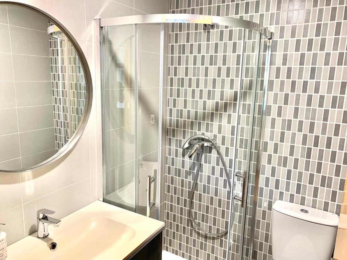 Casa Ferreiros. Parking Y Wifi Incluidos! Appartement Gijón Buitenkant foto