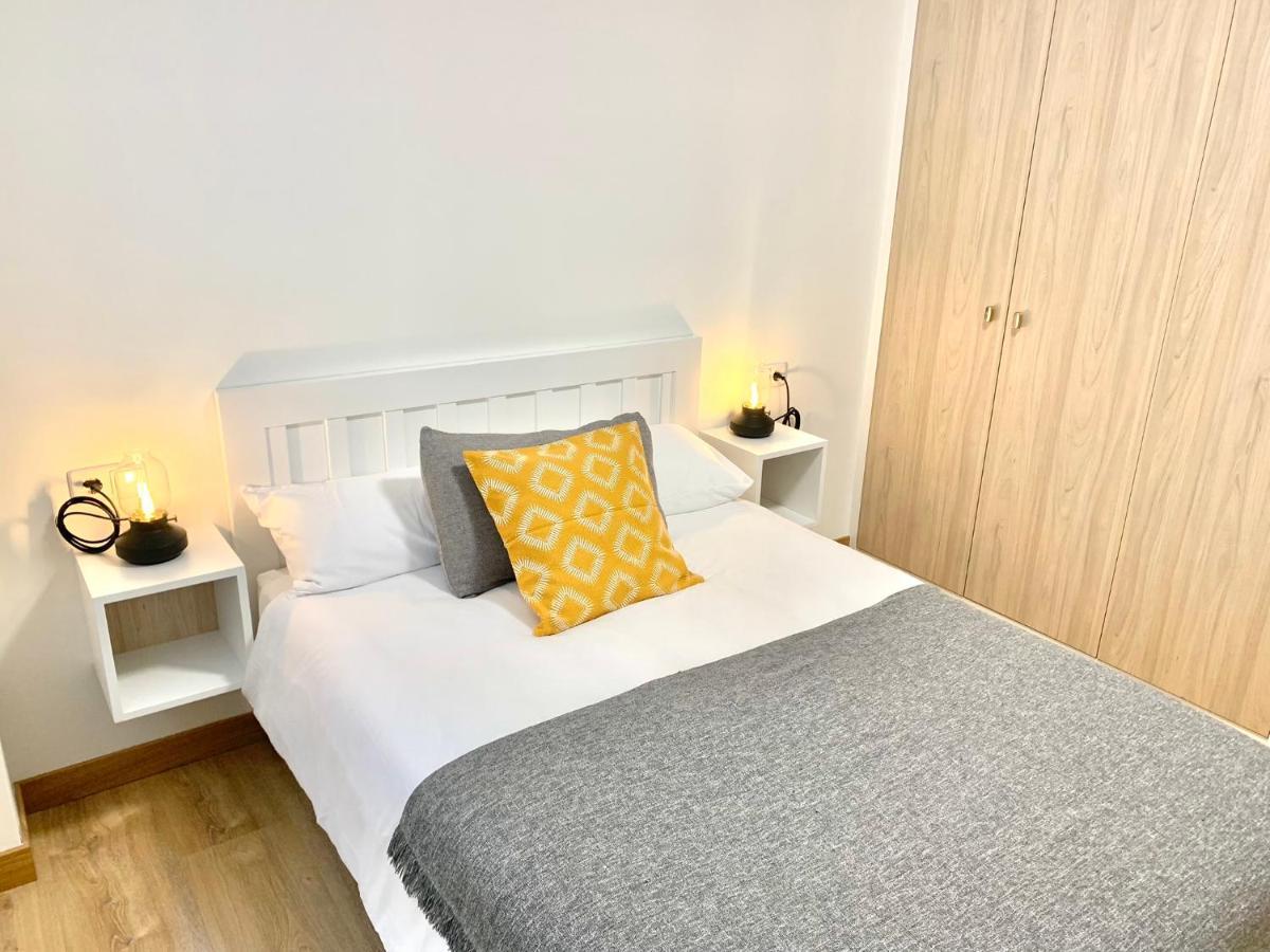 Casa Ferreiros. Parking Y Wifi Incluidos! Appartement Gijón Buitenkant foto