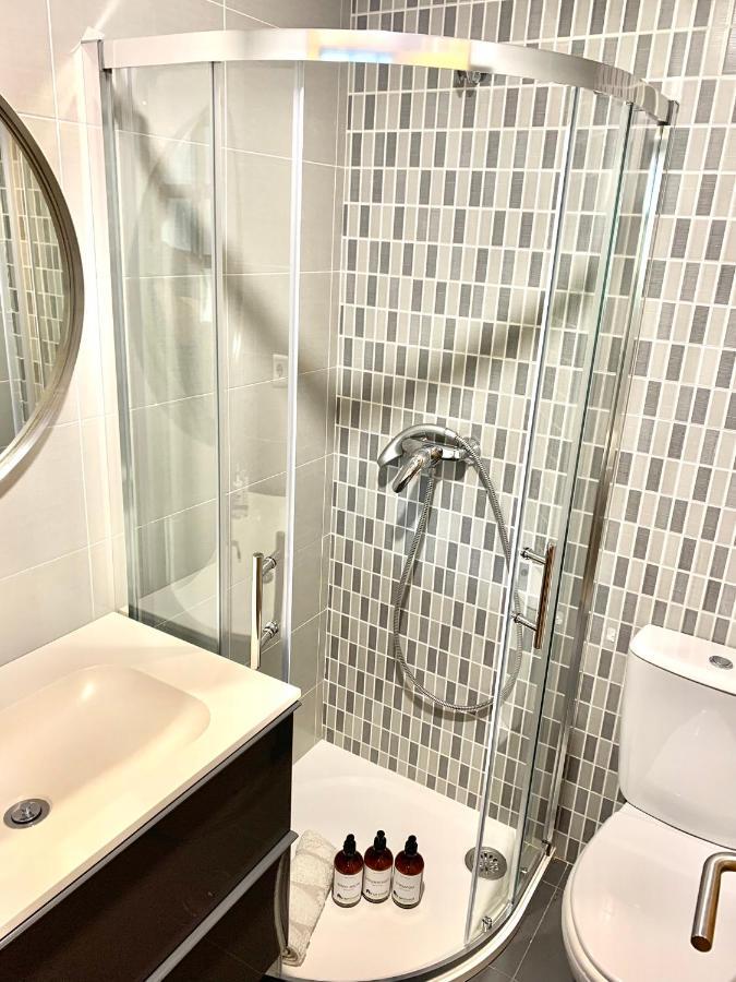 Casa Ferreiros. Parking Y Wifi Incluidos! Appartement Gijón Buitenkant foto